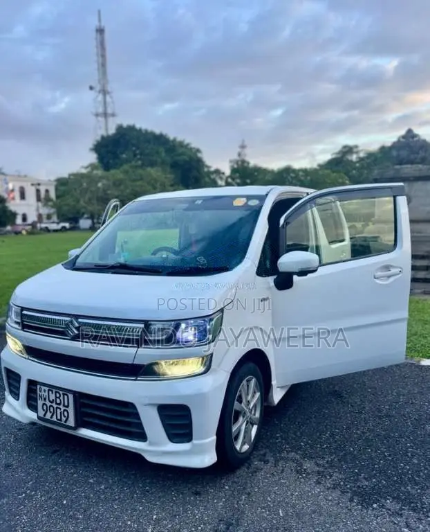 Suzuki Wagon R FZ 2018 Car (Used)