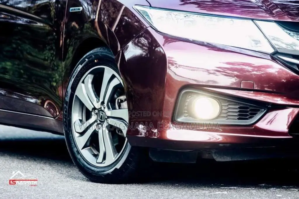 Honda Grace 2015 Car (Used)