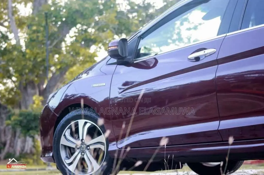 Honda Grace 2015 Car (Used)