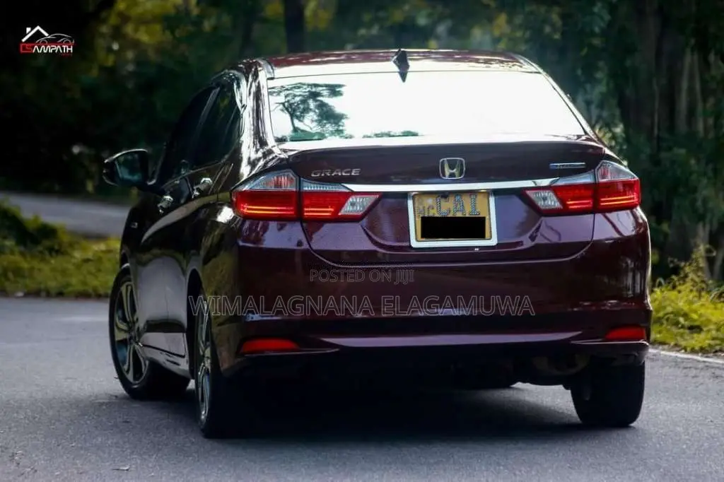 Honda Grace 2015 Car (Used)