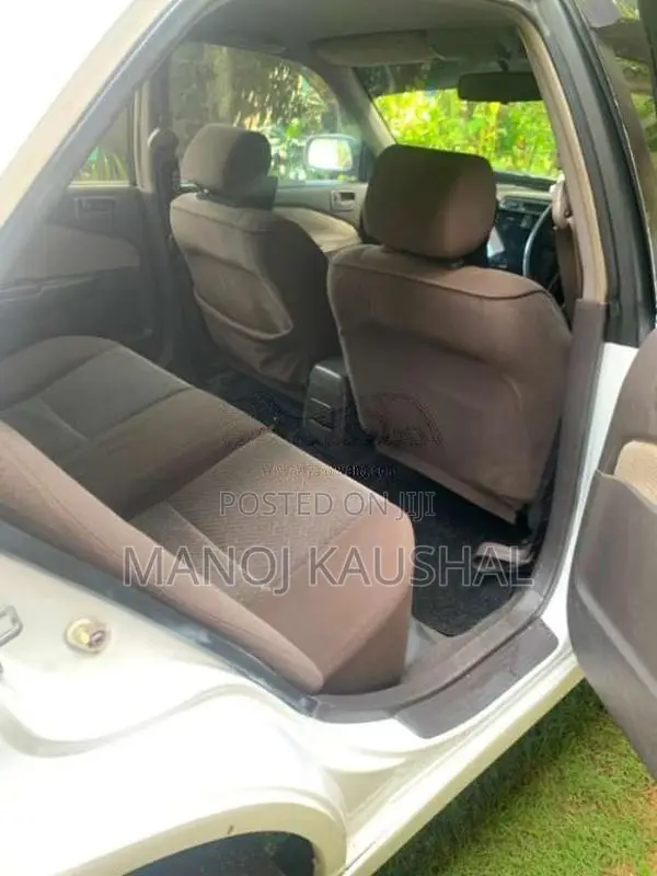 Toyota Carina 1998 Car (Used)