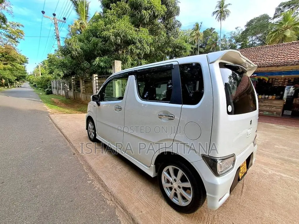 Suzuki Wagon R Stingray 2018 Car (Used)