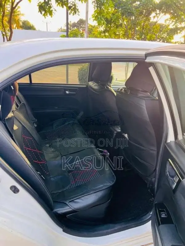 Toyota Axio 2017 Car (Used)