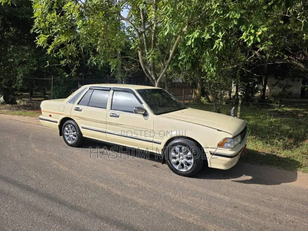 Nissan Cedric 1989 Car (Used)