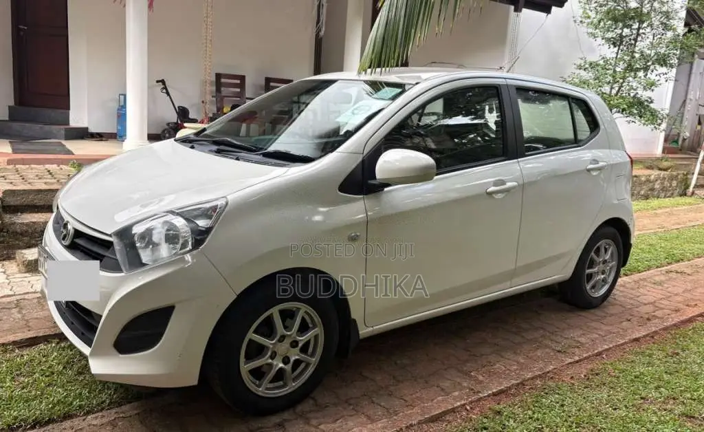 Perodua Axia 2016 Car (Used)