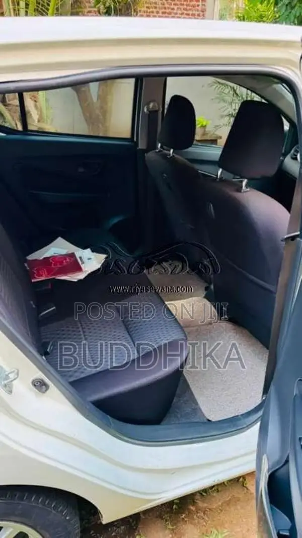 Perodua Axia 2016 Car (Used)