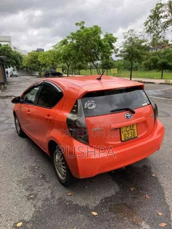 Toyota Aqua 2014 Car (Used)