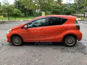 Toyota Aqua 2014 Car (Used)