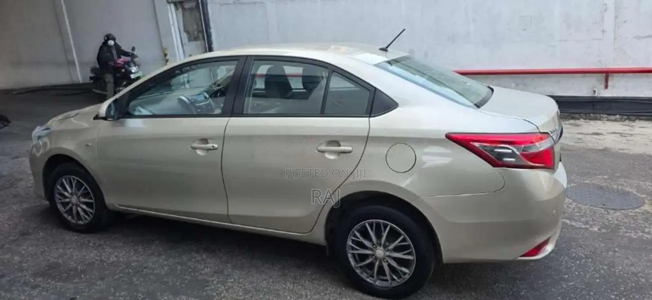 Toyota Yaris 2017 Car (Used)