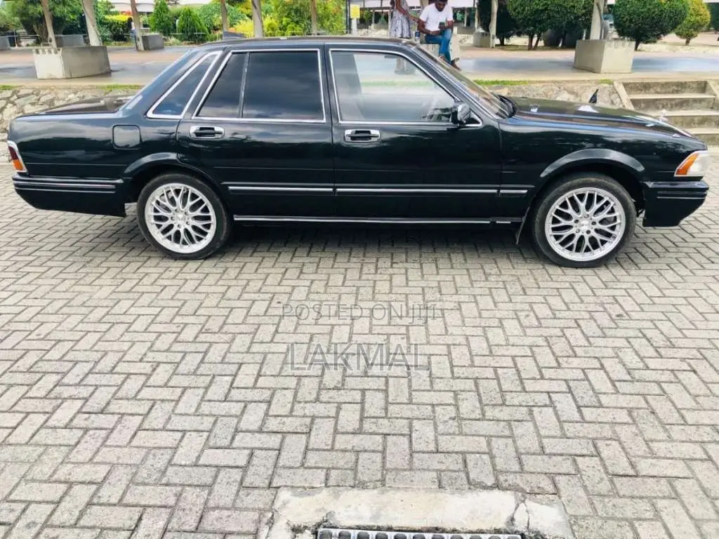 Nissan Cedric 1988 Car (Used)