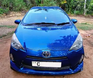 Toyota Aqua 2013 Car (Used)