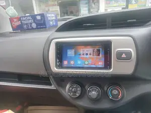 Toyota Vitz 2015 Car (Used)