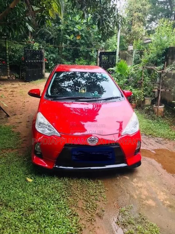 Toyota Aqua S 2013 Car (Used)