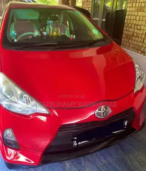 Toyota Aqua S 2013 Car (Used)