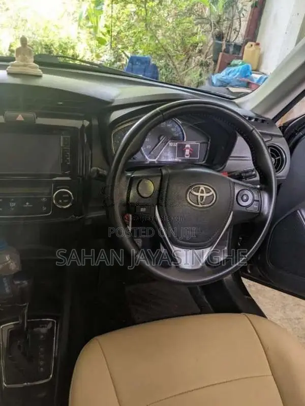 Toyota Axio 2015 Car (Used)