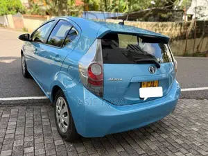 Toyota Aqua 2014 Car (Used)