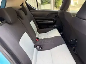 Toyota Aqua 2014 Car (Used)