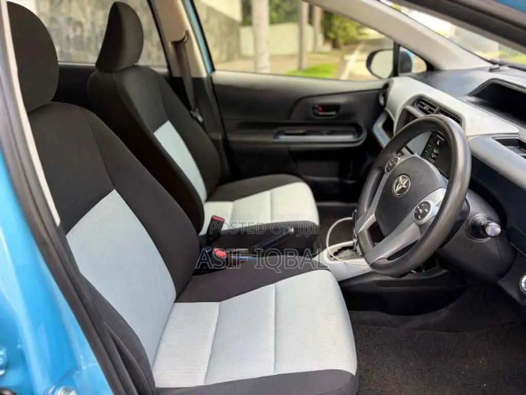 Toyota Aqua 2014 Car (Used)