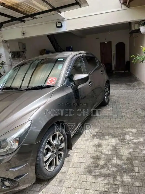 Mazda 2 2016 Car (Used)