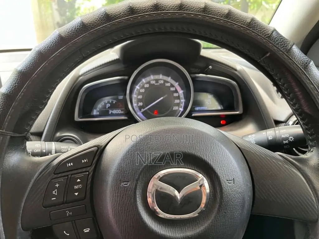 Mazda 2 2016 Car (Used)