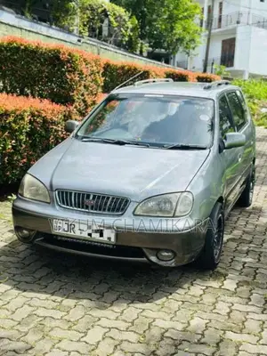 Kia Carens 2000 Car (Used)