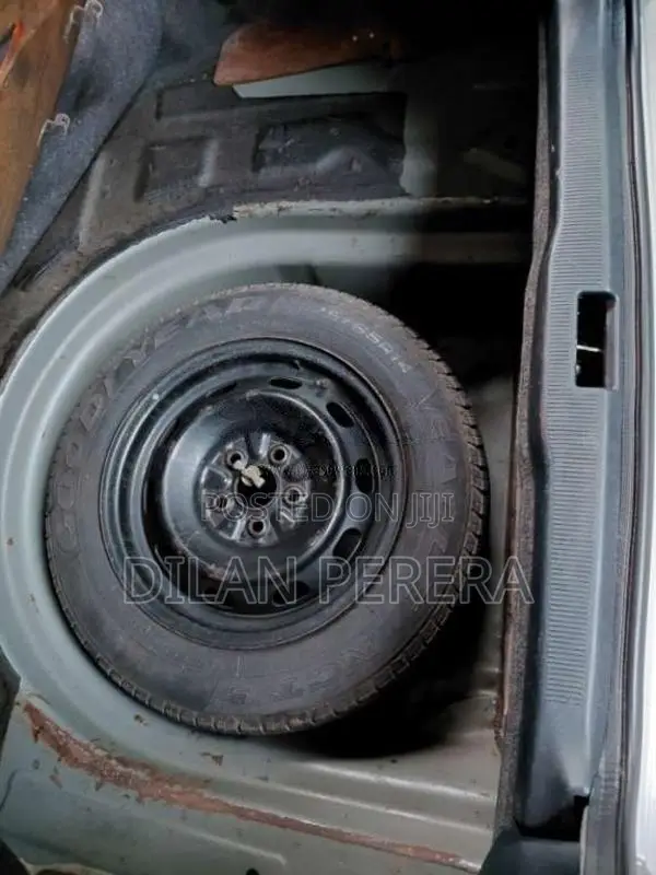 Toyota Carina At 212 1999 Car (Used)