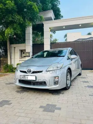 Toyota Prius 2011 Car (Used)