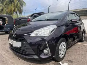 Toyota Vitz 2018 Car (Used)