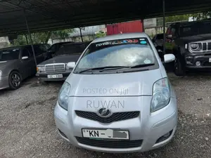 Toyota Vitz 2008 Car (Used)