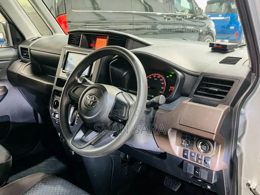 Toyota Roomy X 2023 Car Unregistered (Recondition)