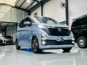 Nissan Dayz Highway Star 2023 Car Unregistered (Recondition)