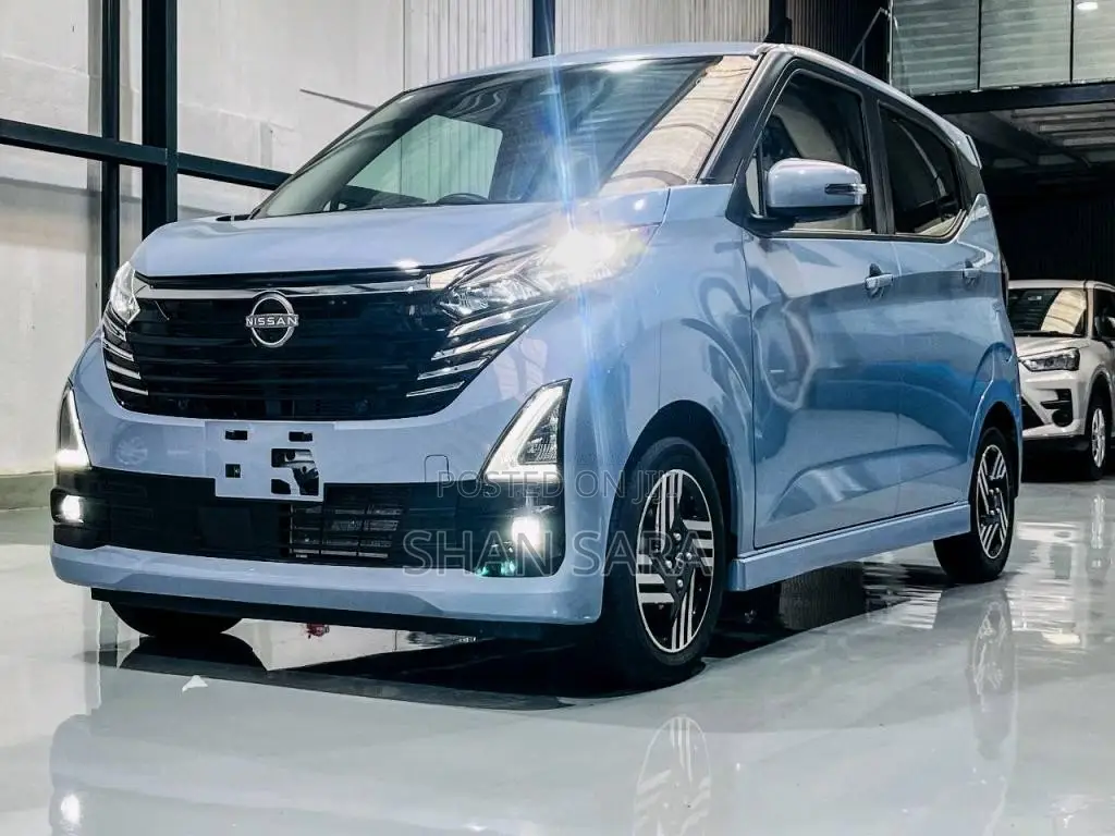 Nissan Dayz Highway Star 2023 Car Unregistered (Recondition)