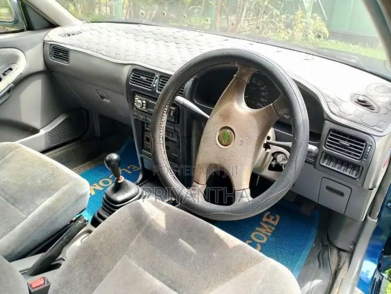 Nissan Sunny FB13 1993 Car (Used)