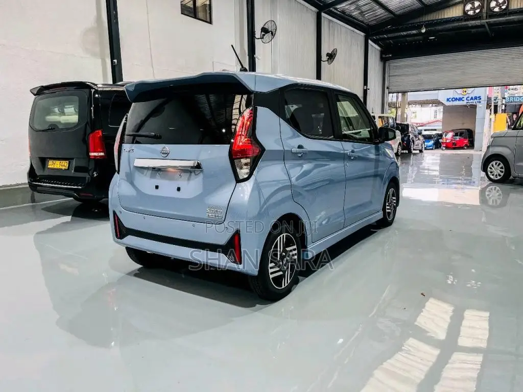 Nissan Dayz Highway Star 2023 Car Unregistered (Recondition)
