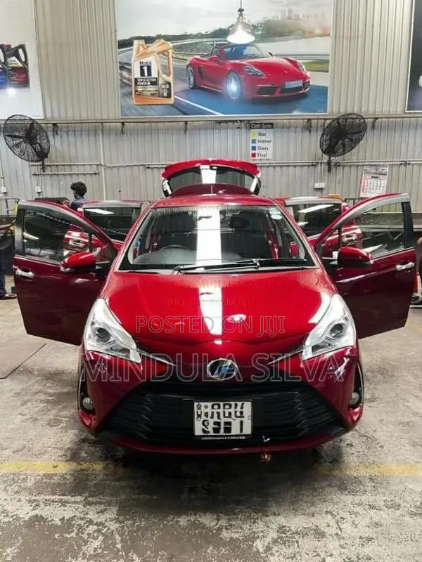 Toyota Vitz 2020 Car (Used)