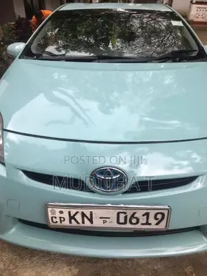 Toyota Prius 2010 Car (Used)