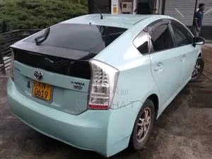 Toyota Prius 2010 Car (Used)