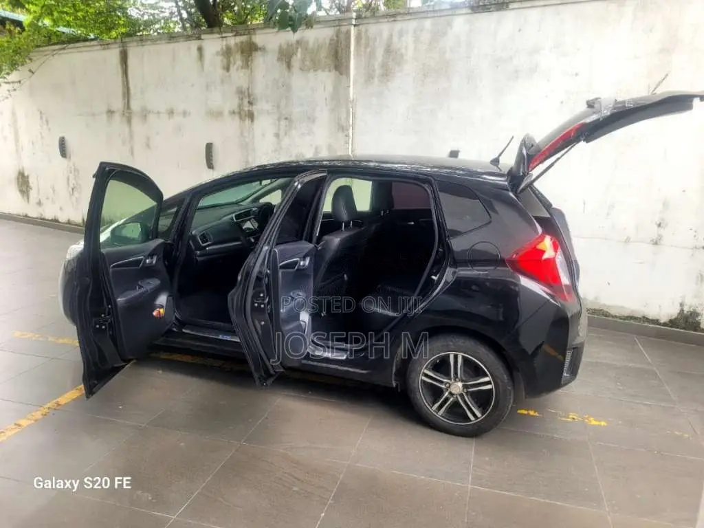 Honda Fit 2015 Car (Used)