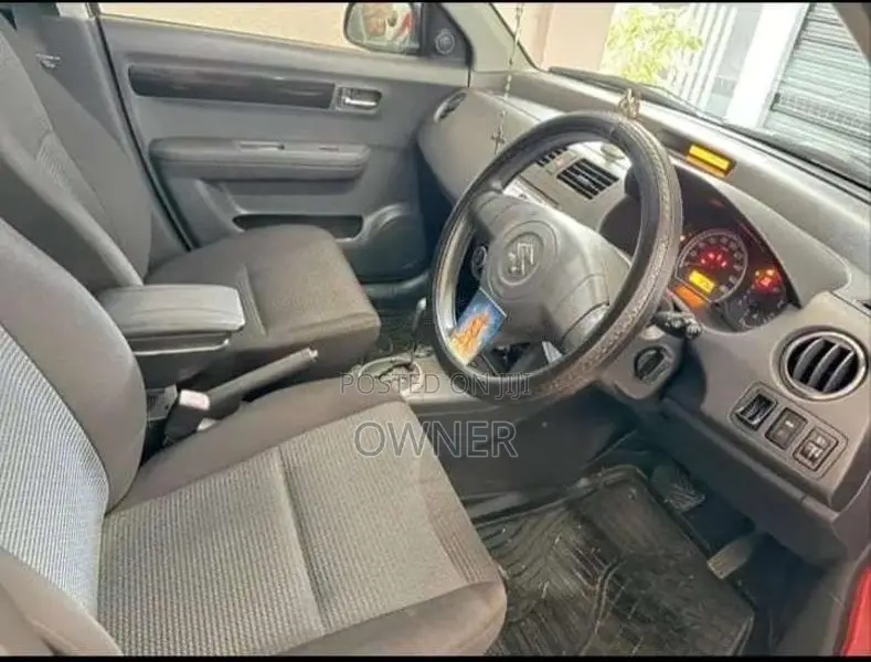 Suzuki Swift 2010 Car (Used)