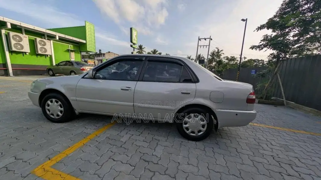Toyota 110 2000 Car (Used)