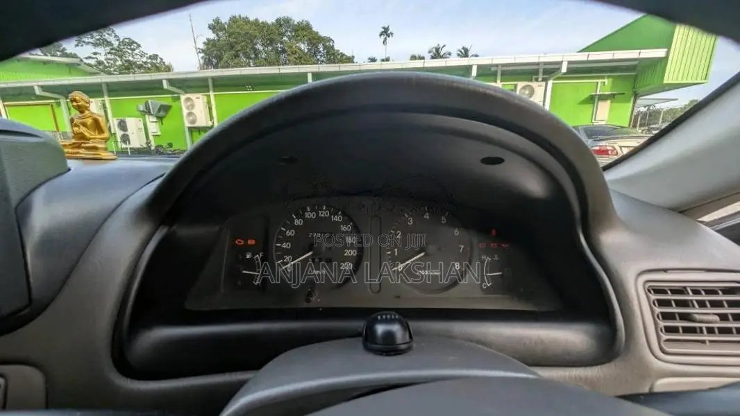 Toyota 110 2000 Car (Used)