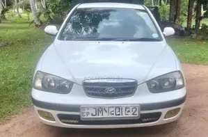 Hyundai Elantra 2000 Car (Used)
