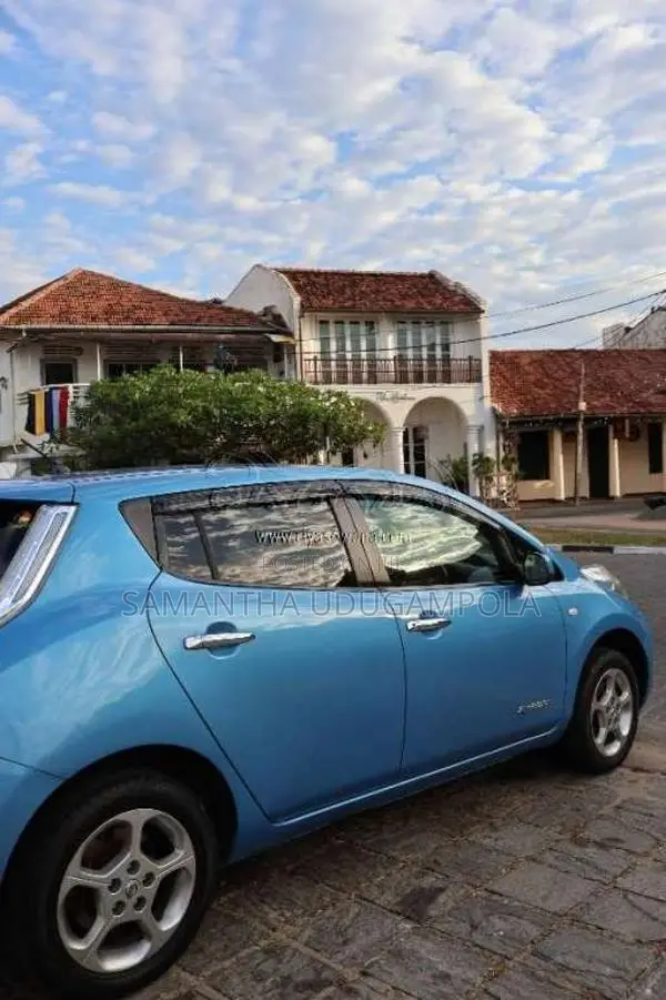 Nissan Leaf AZEO 2013 Car (Used)