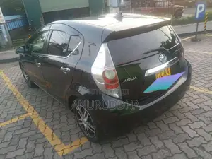 Toyota Aqua G 2013 Car (Used)