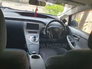 Toyota Prius 2012 Car (Used)