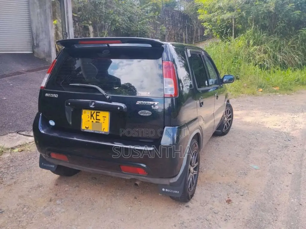 Suzuki Swift 2004 Car (Used)