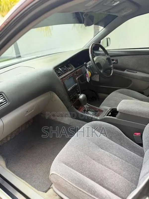 Toyota Mark 2 30 Th Anniversary 2000 Car (Used)