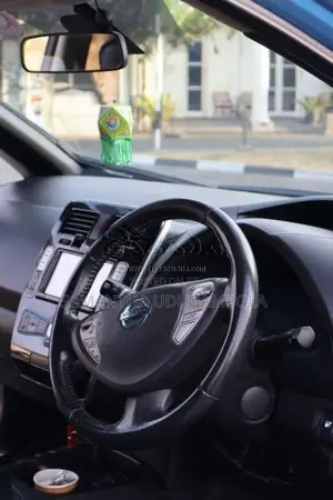 Nissan Leaf AZEO 2013 Car (Used)