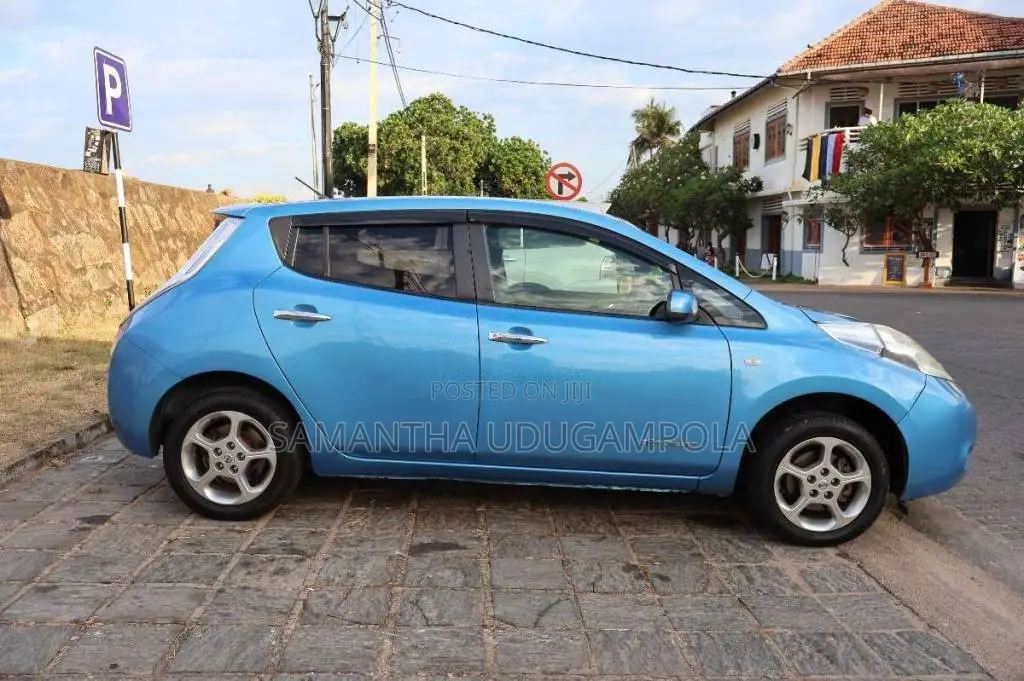 Nissan Leaf AZEO 2013 Car (Used)