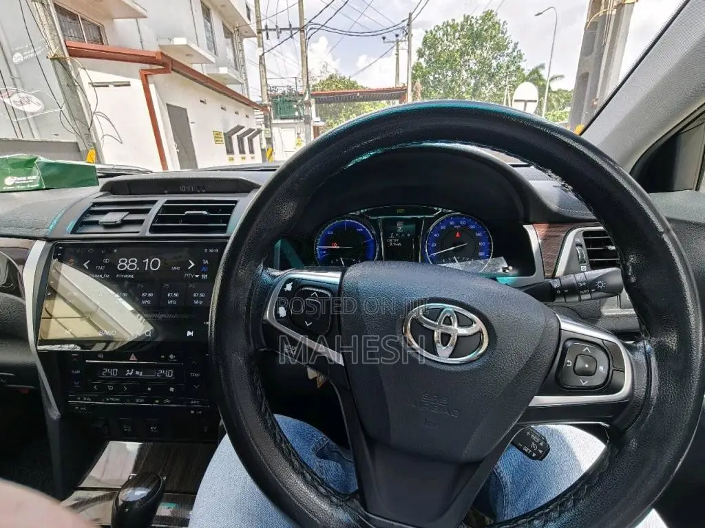 Toyota Camry 2015 Car (Used)